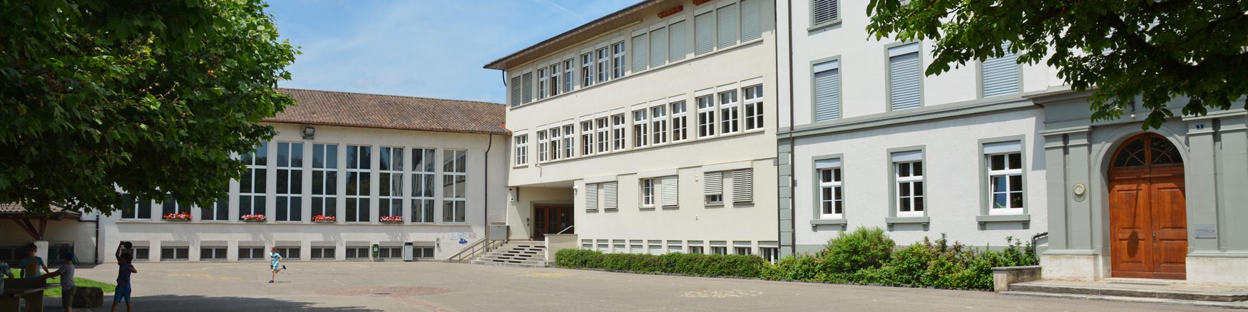 Schulhaus Dorf - Primar Sissach